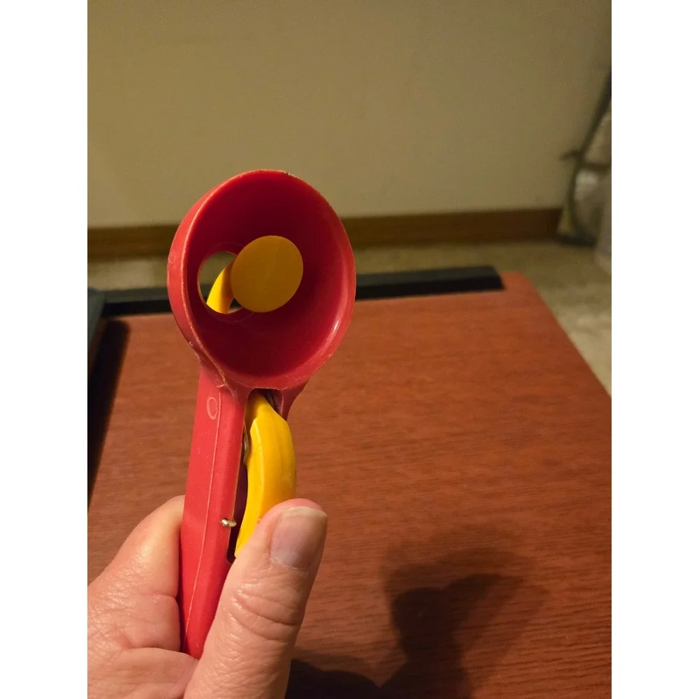 Vintage‎ Lloyd Disher Co Red Yellow Plastic Ice Cream Scoop Mechanical Disher